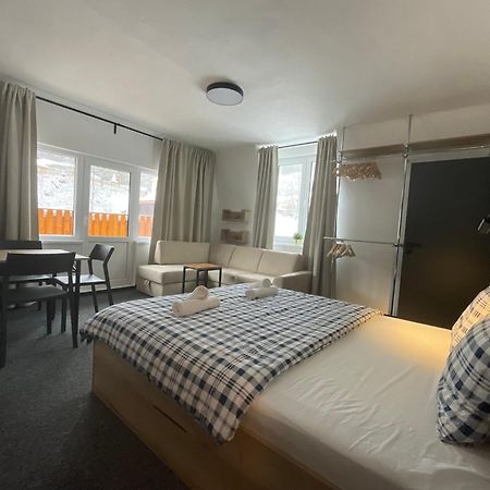 Apartmany Svaty Mikulas جانسك لازني المظهر الخارجي الصورة